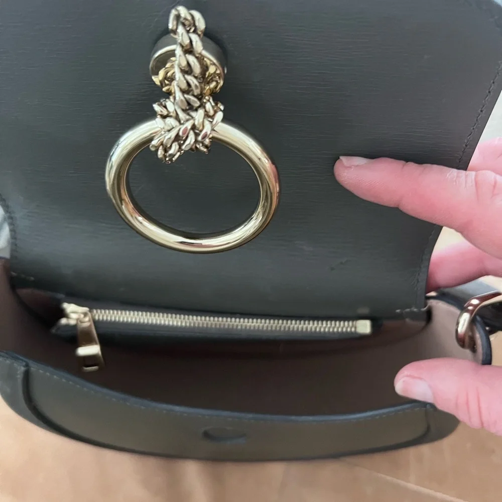 Chloe Arlene Small Leather Crossbody Bag - Picture 4 of 6